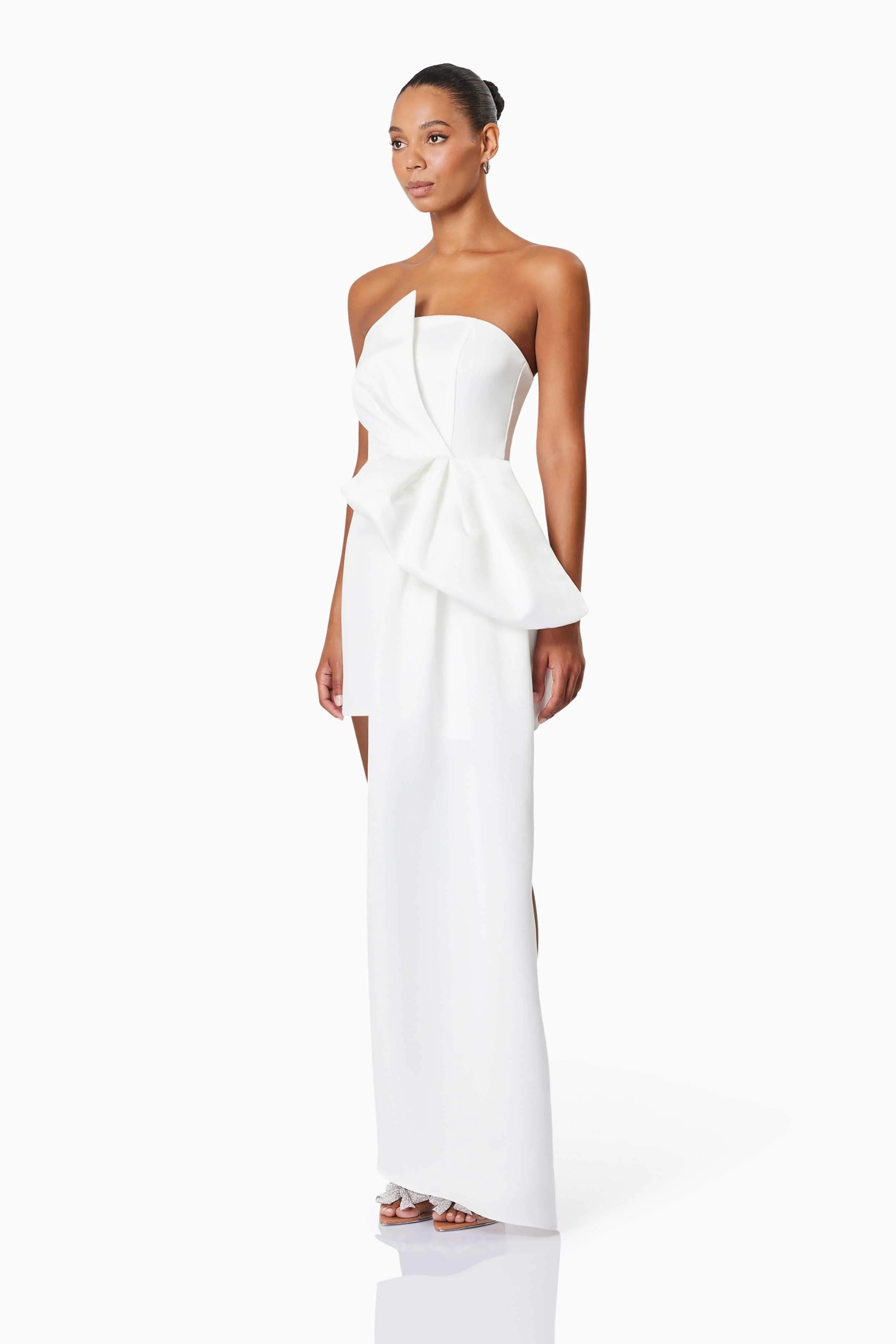Alice Bow Strapless Mini Dress In White - Image 3