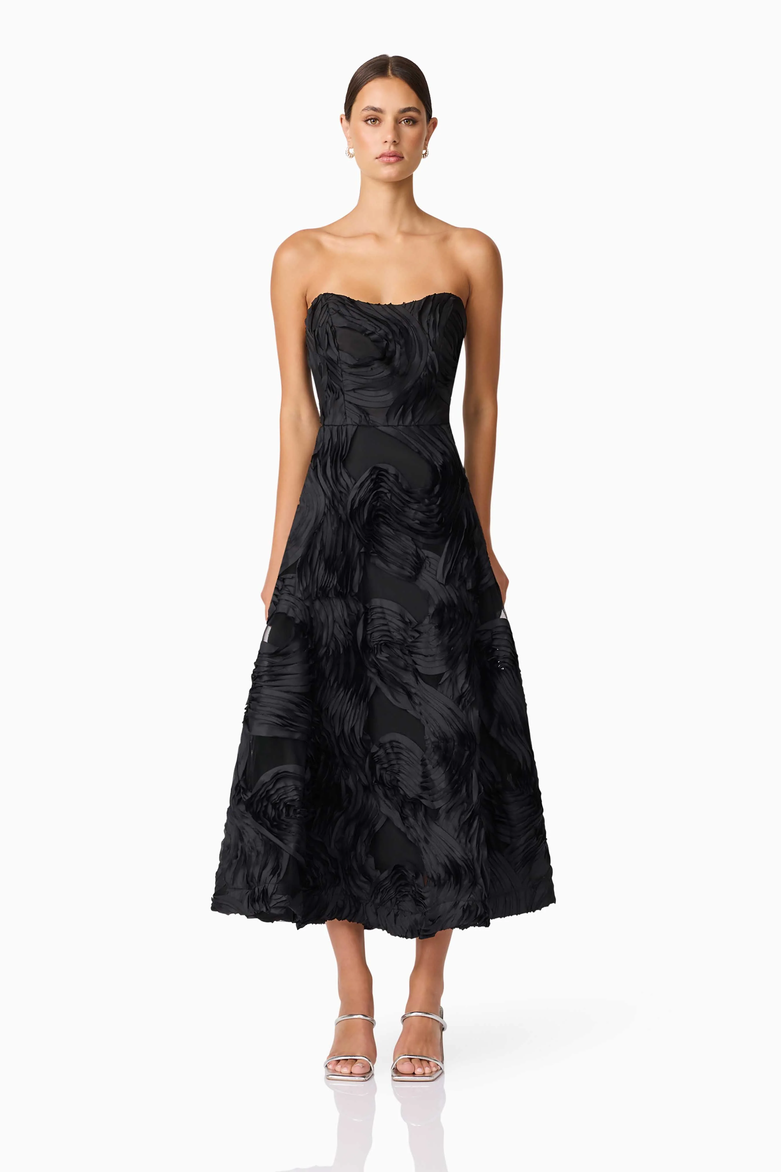 Asher Sweetheart Midi Dress in Black