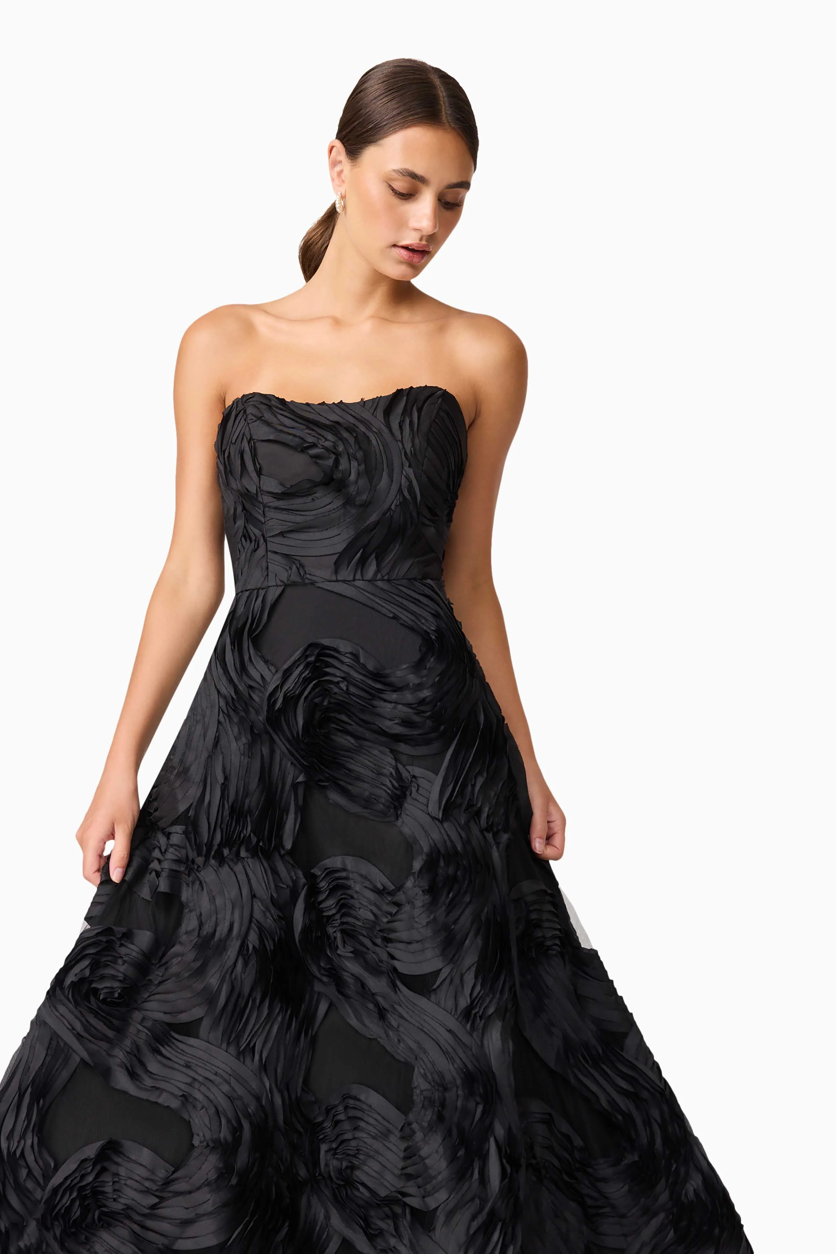 Asher Sweetheart Midi Dress in Black - Image 2