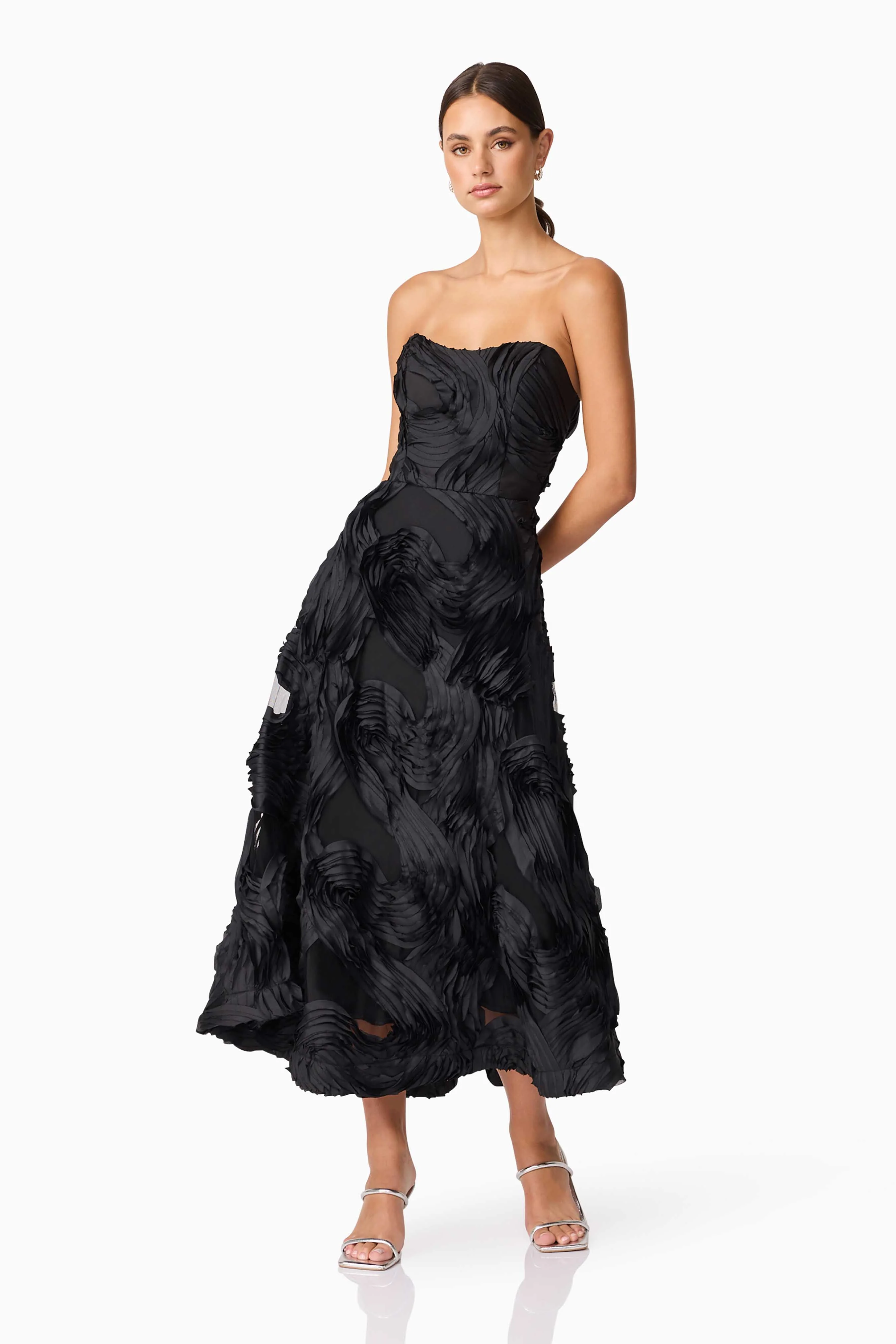 Asher Sweetheart Midi Dress in Black - Image 4
