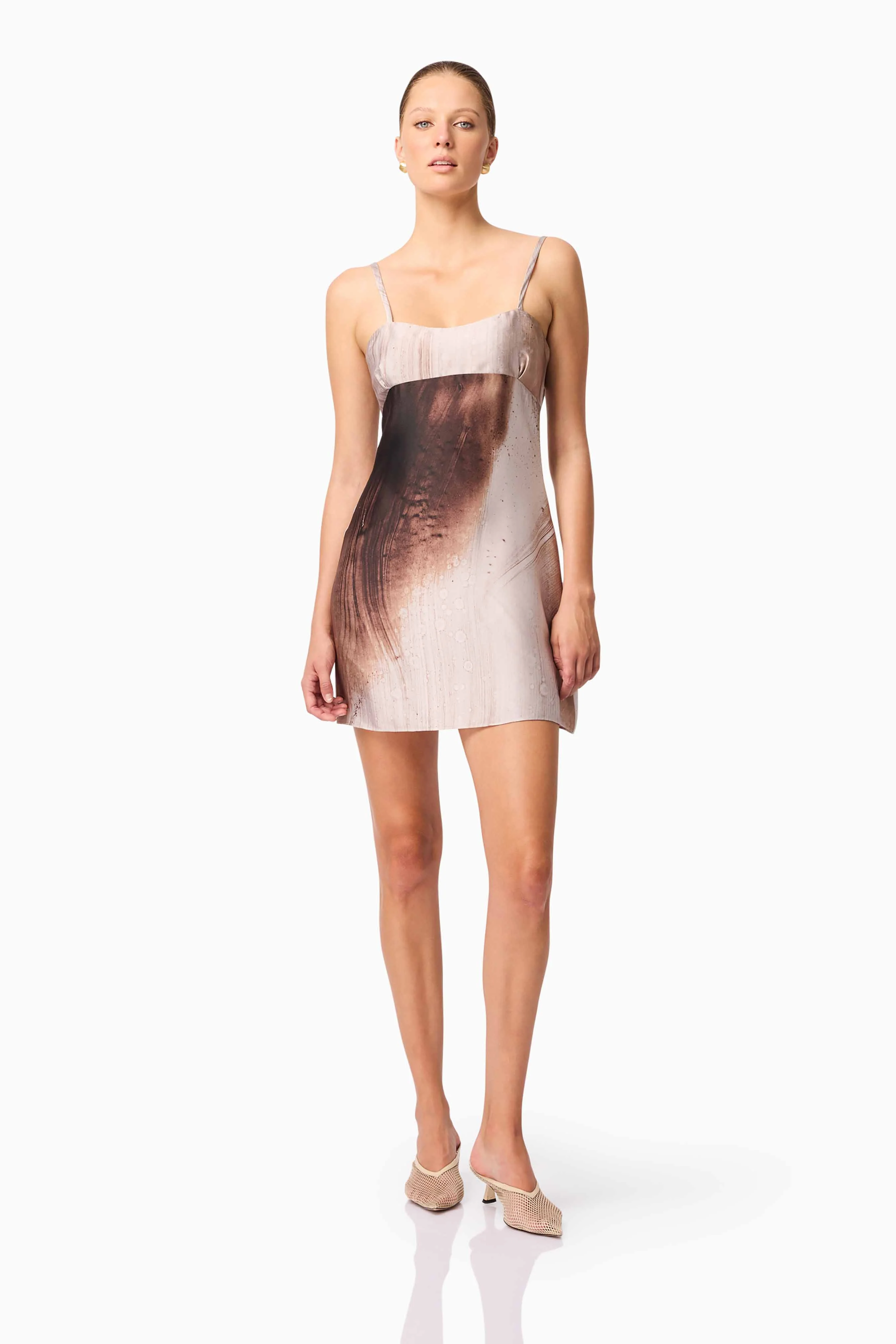 CURAAE Oriellie Sleeveless Mini Dress in Brown - Image 3