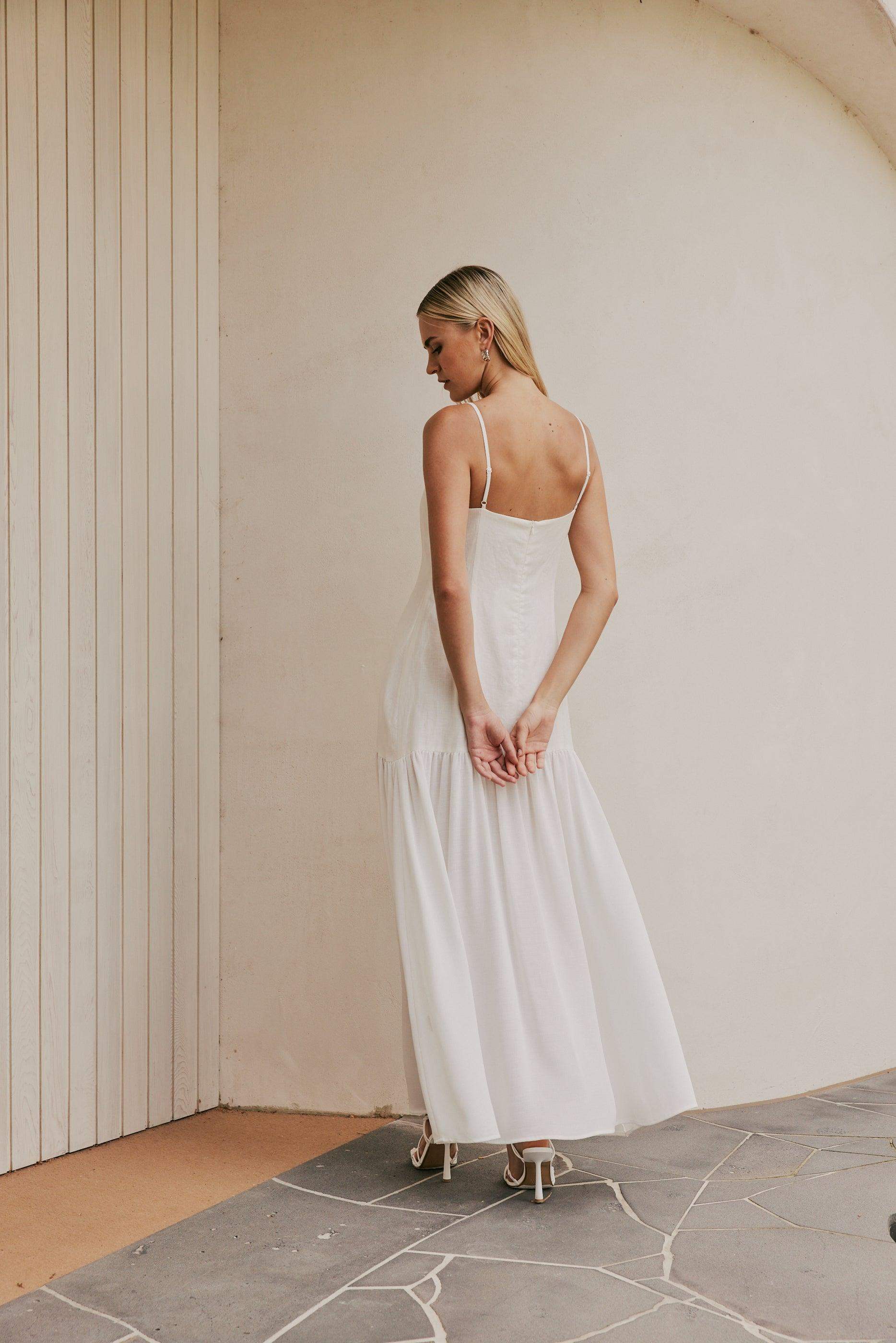 CURAAE Palm Drop Waist Frill Summer Maxi Dress In White - Image 5