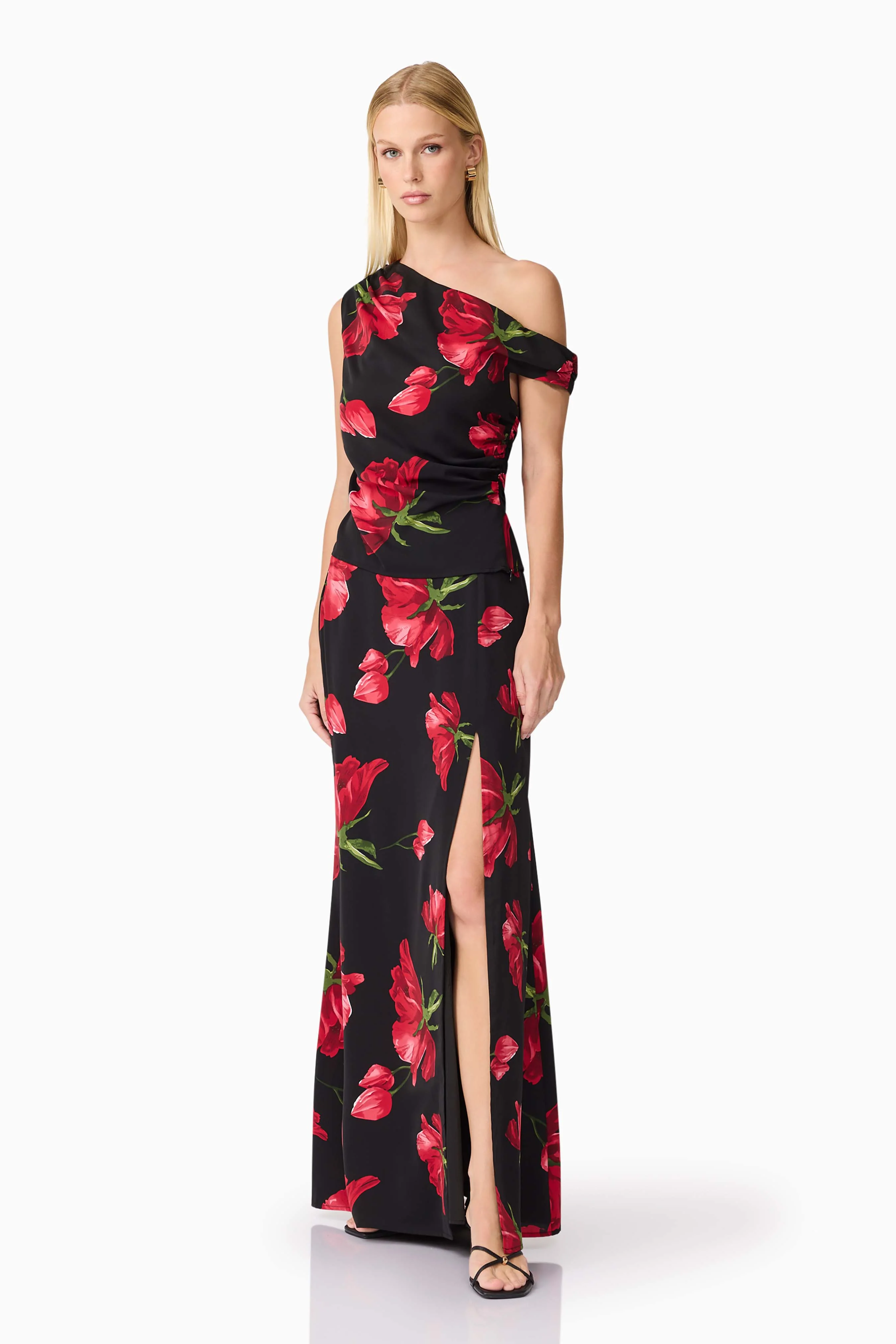 CURAAE Valetta Floral Set in Black & Red - Image 3