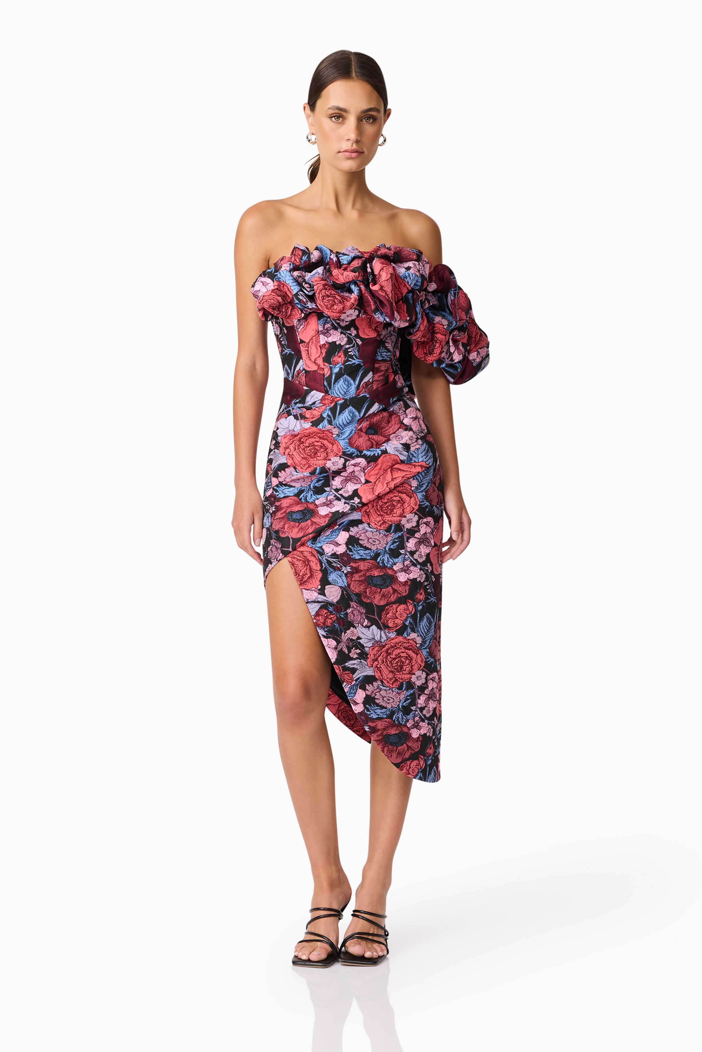 Delphine Off The Shoulder Midi Dress in Pink & Back Floral - Image 4