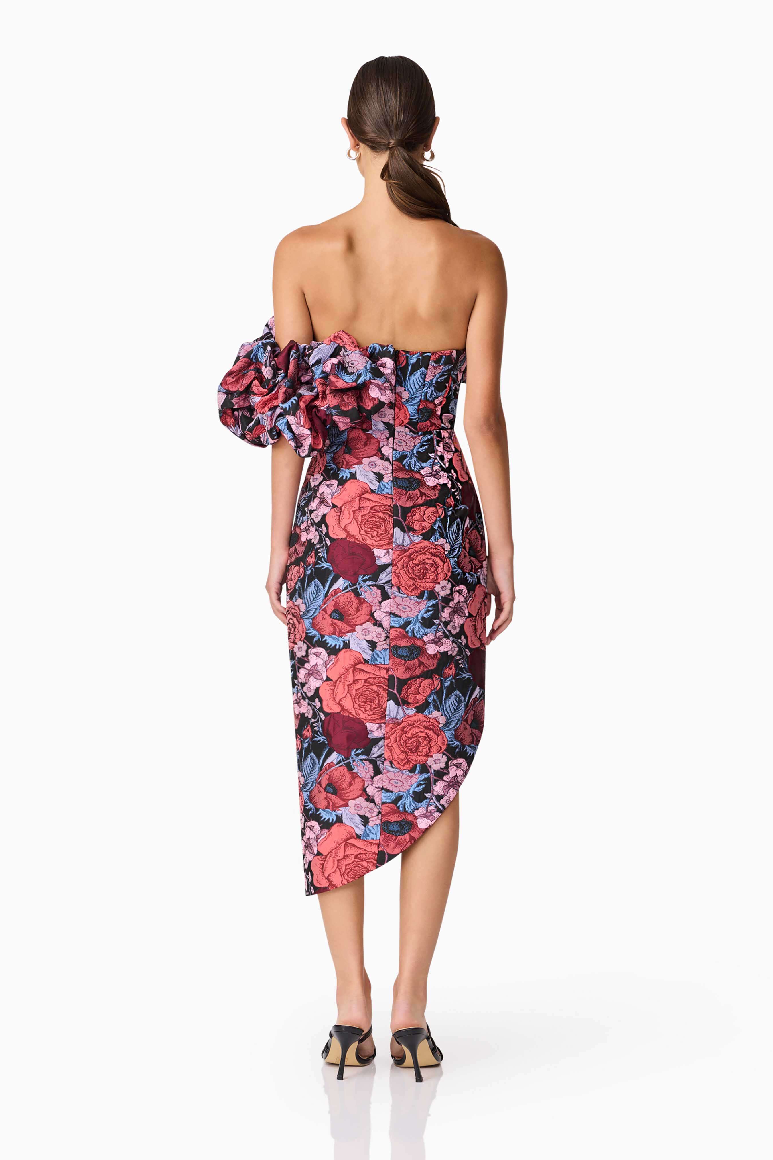 Delphine Off The Shoulder Midi Dress in Pink & Back Floral - Image 5