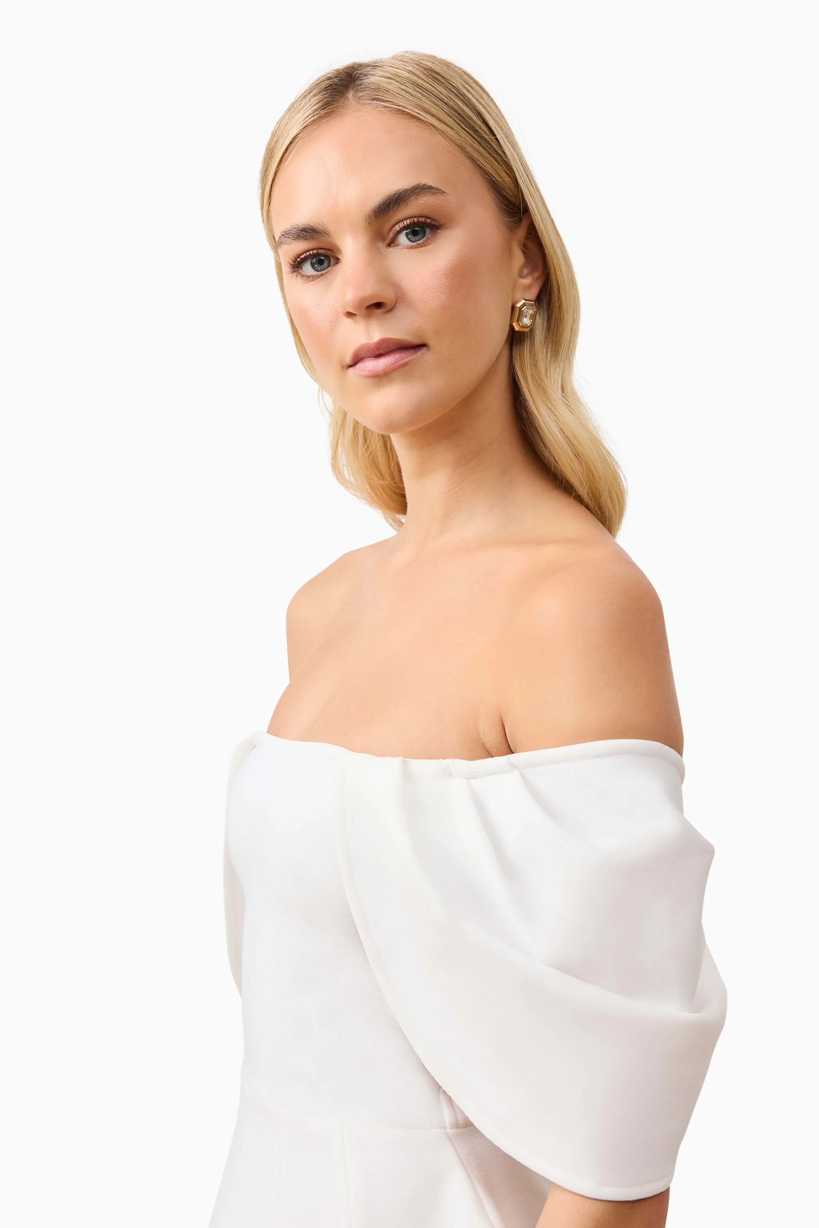 Fiona Off The Shoulder Mini Dress in White - Image 5
