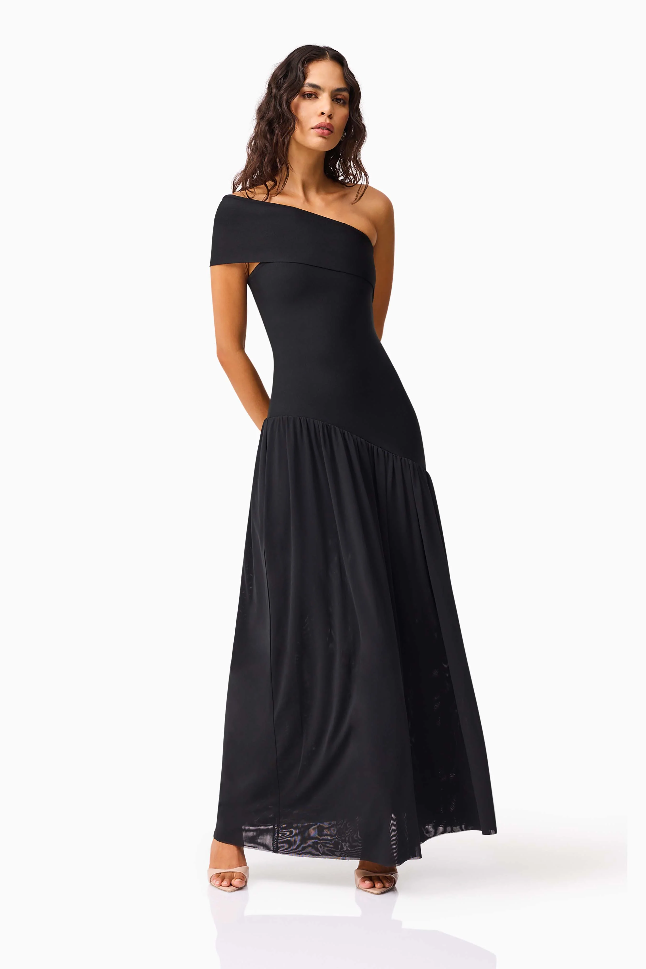 Jesselle Off The Shoulder Gown in Black - Image 4