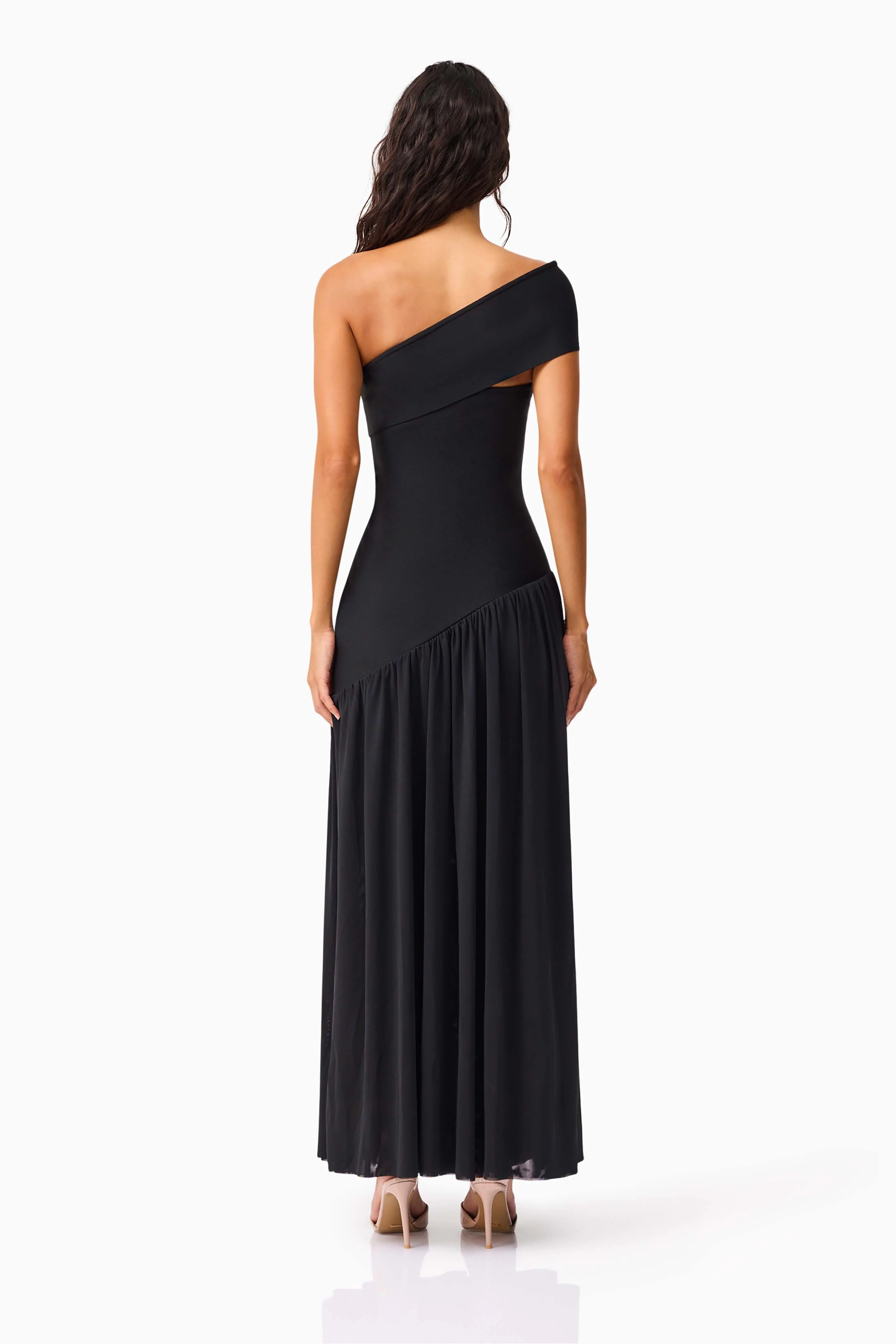 Jesselle Off The Shoulder Gown in Black - Image 5