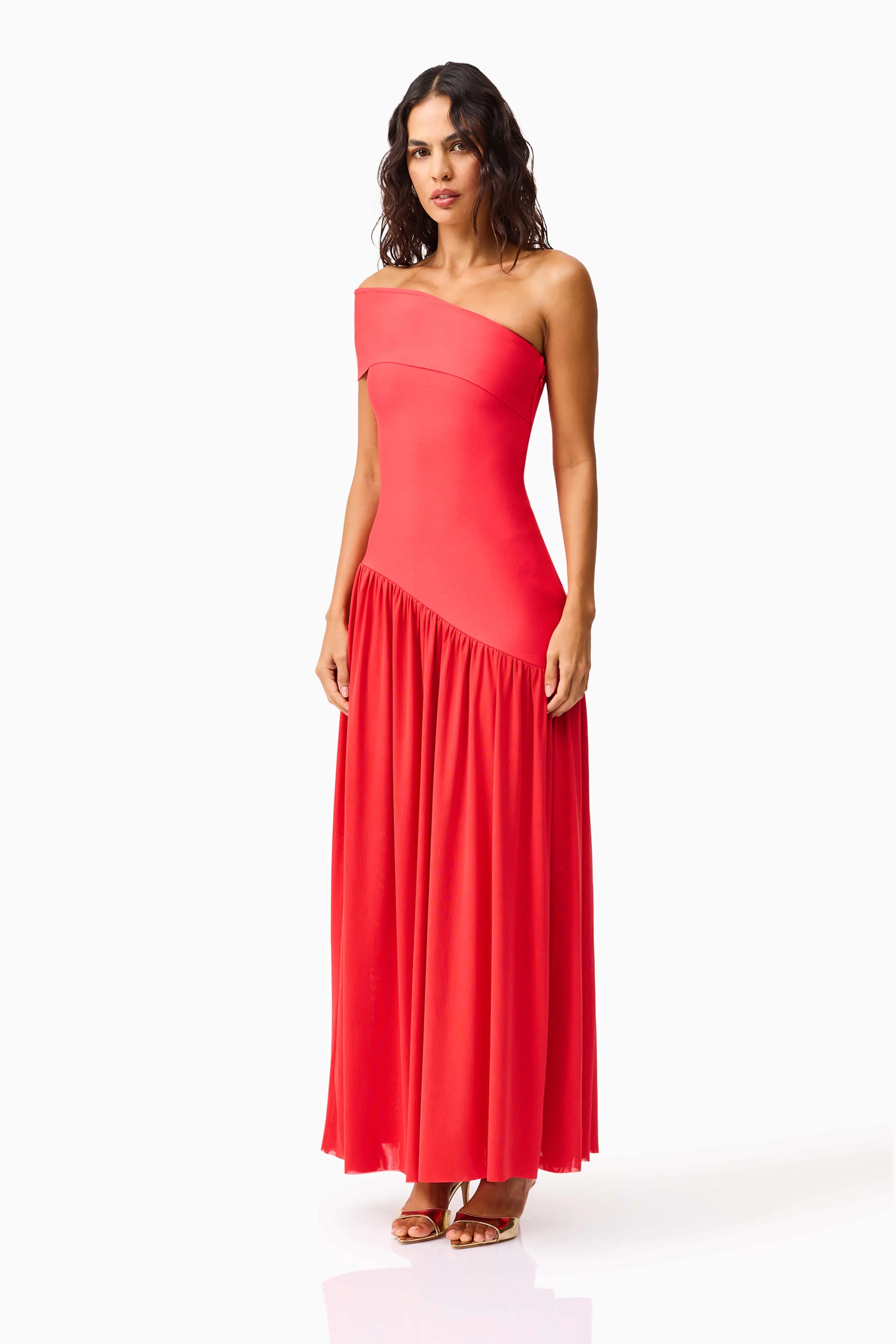 Jesselle Off The Shoulder Gown in Red - Image 3