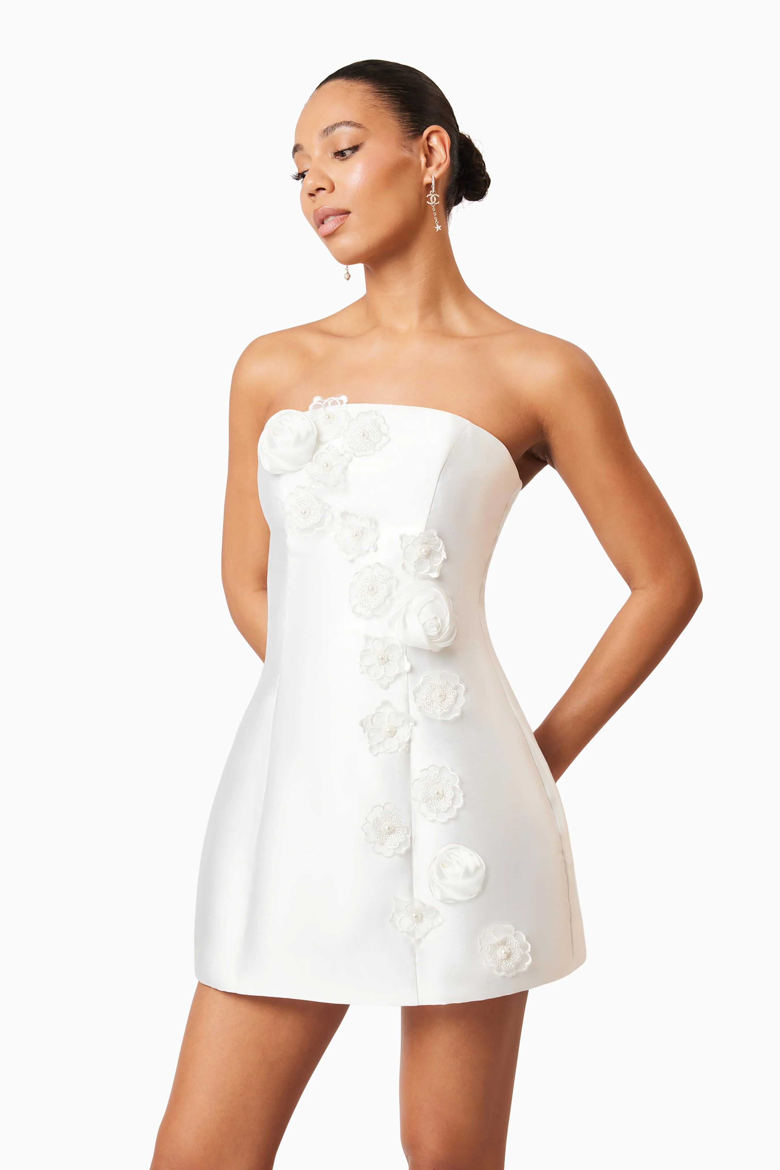 Oleander Strapless Maxi Dress In White - Image 8