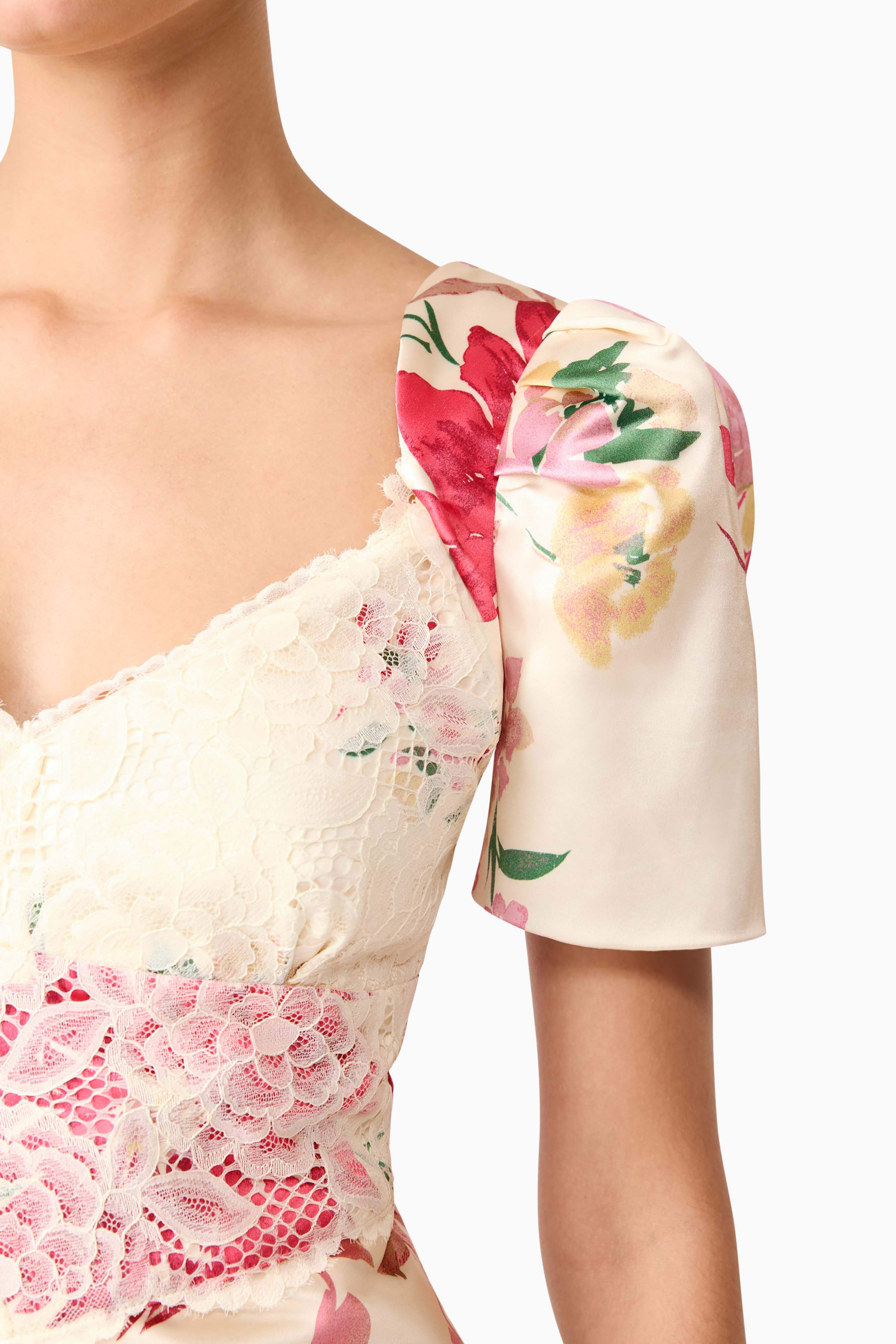 Rosalina Puff Sleeve Maxi Dress in Floral - Image 6