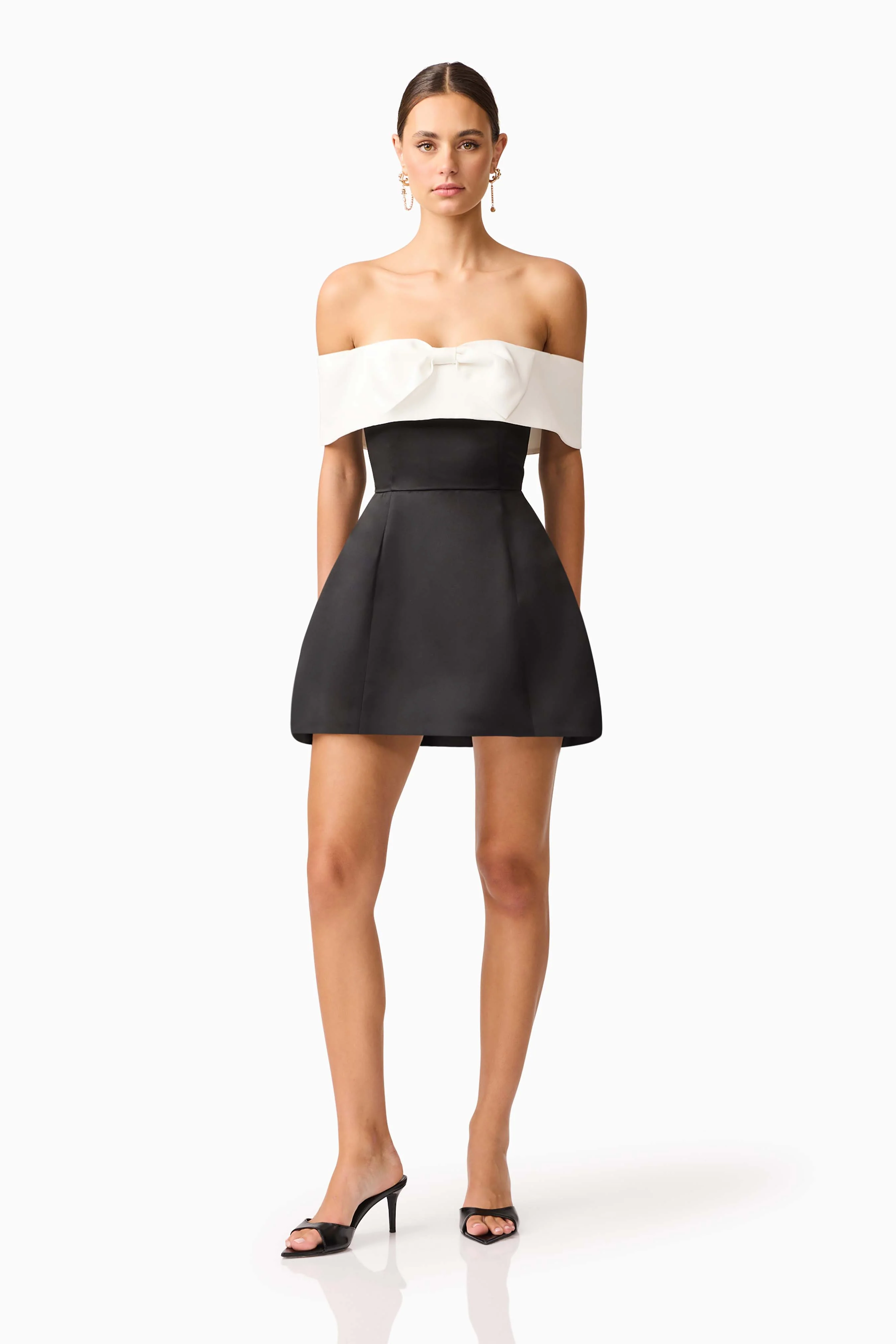 Sorrel Off the Shoulder Mini Dress in Black & White - Image 5
