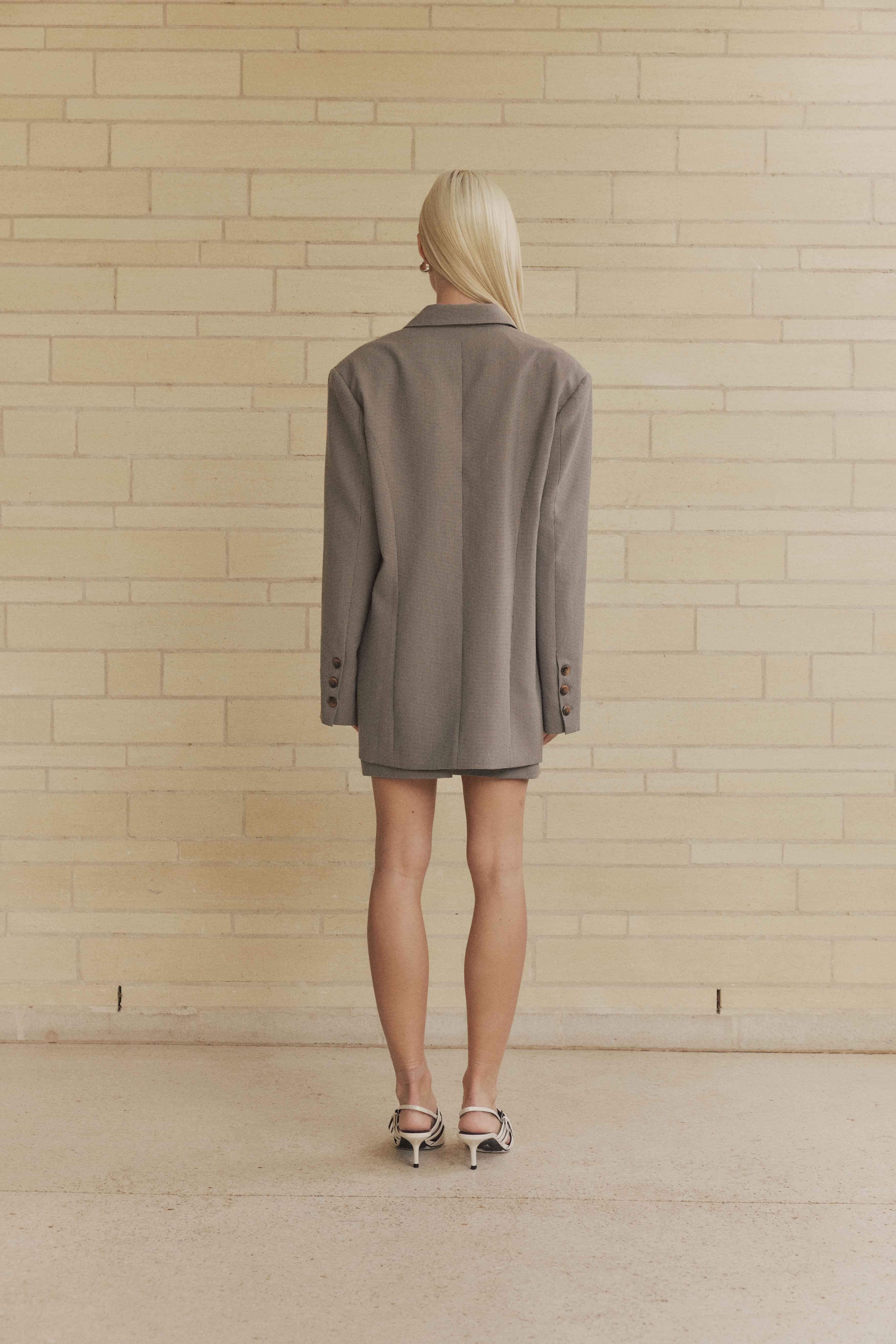 CURAAE Sydney Set in Brown Houndstooth - Image 4