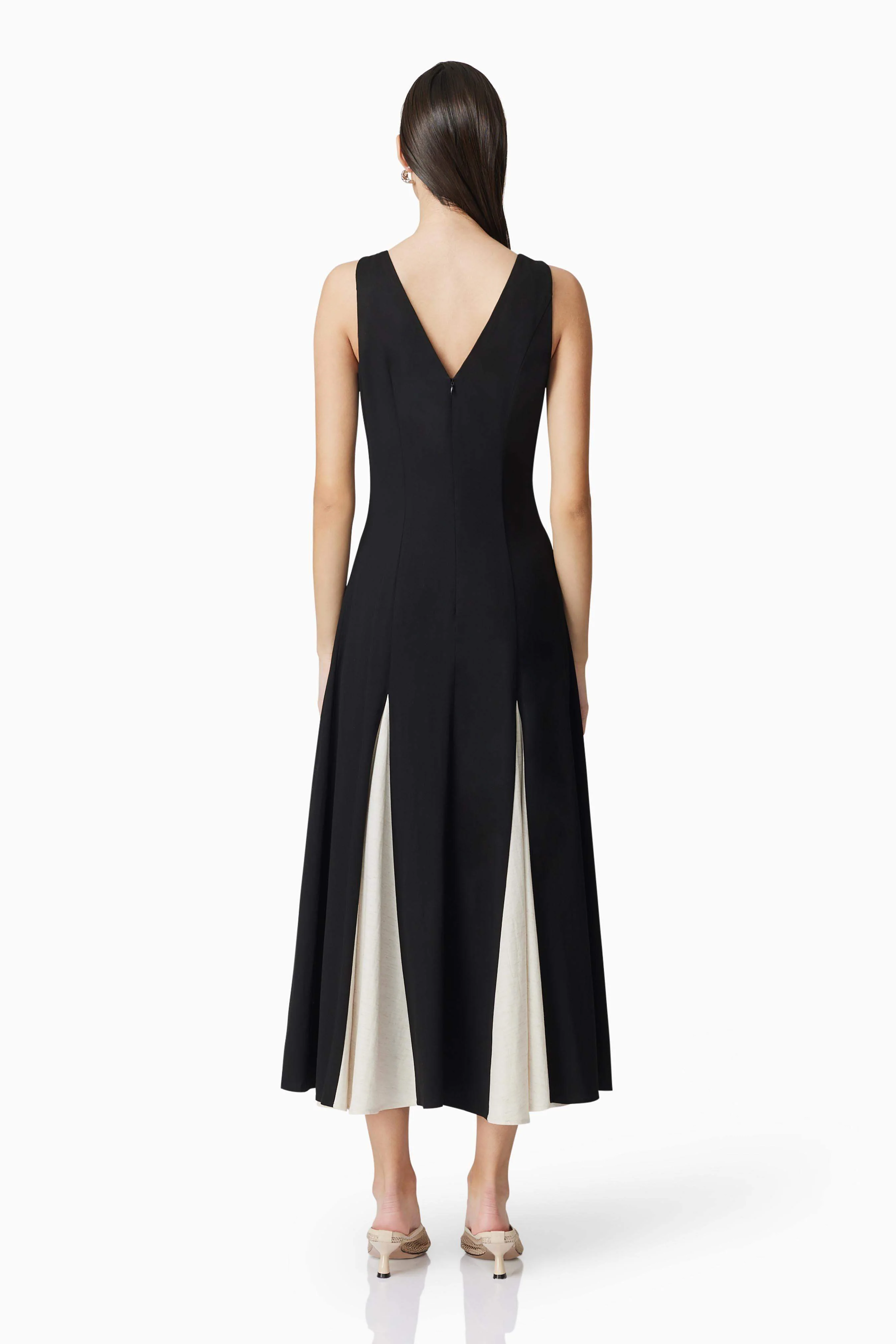 CURAAE Vera Midi Dress In Black & White - Image 3